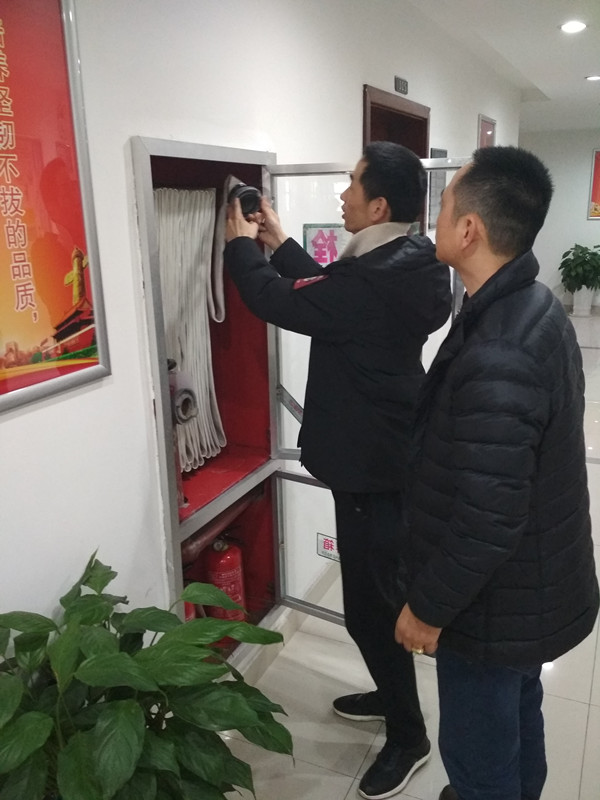 保安公司開展春季消防安全檢查_副本.jpg